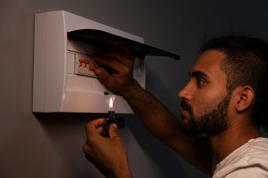 Consumer-Unit-Upgrade_-Must-Have-Tips-for-Safer-Homes-003